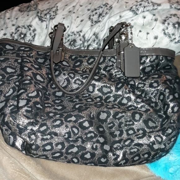 Authentic coach ocelot  like new - Picture 4 of 4